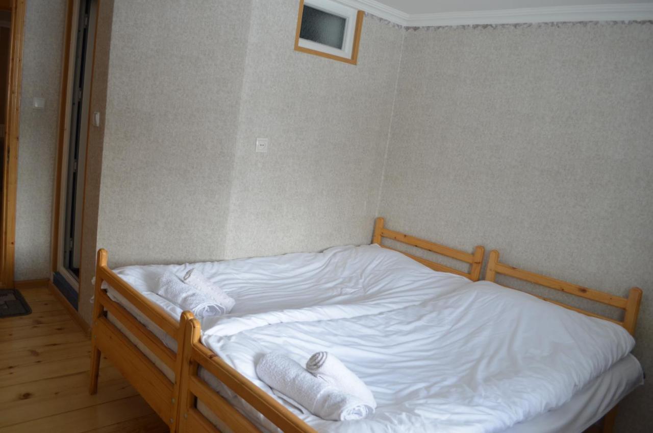 Guesthouse Qarim Mestia Bagian luar foto