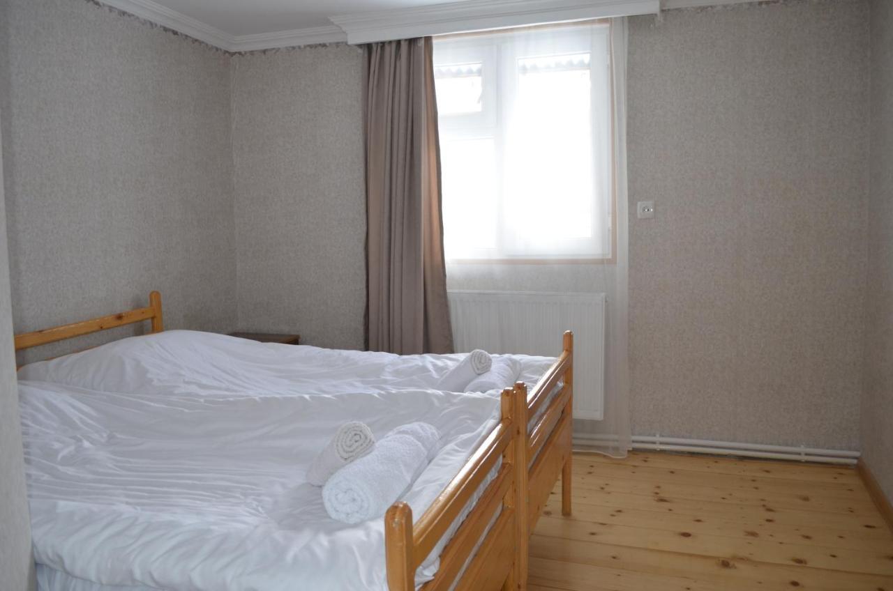 Guesthouse Qarim Mestia Bagian luar foto
