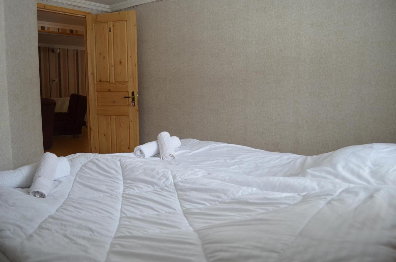 Guesthouse Qarim Mestia Bagian luar foto