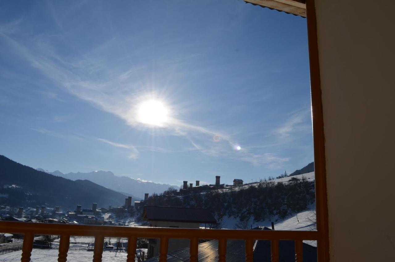 Guesthouse Qarim Mestia Bagian luar foto